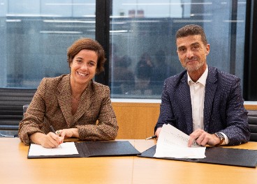 Elisa Carbonell, consejera delegada de ICEX, y Mariano Oto, vicepresidente de Relaciones Institucionales de FATE-Food&Agritech Europe